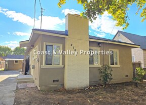 218 7th St in King City, CA - Building Photo