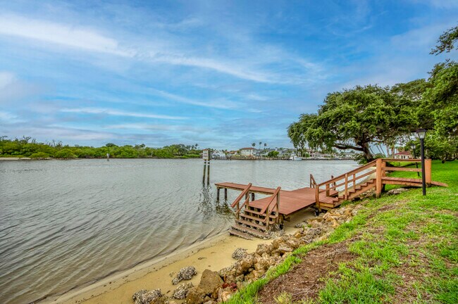 382 Golfview Rd in North Palm Beach, FL - Building Photo - Building Photo