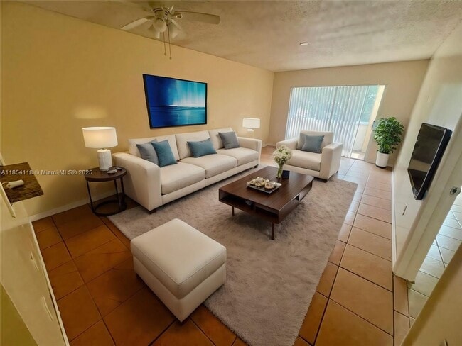 2800 NW 56th Ave in Lauderhill, FL - Building Photo - Building Photo