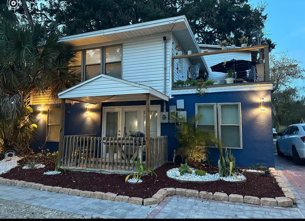5623 Regis Ave, Unit 101 in Port Richey, FL - Building Photo