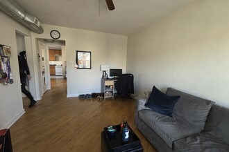 3321 N Lakewood Ave in Chicago, IL - Building Photo - Building Photo