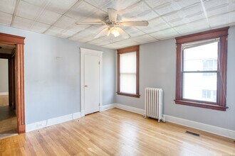 226 Ledgeside Ave in Waterbury, CT - Building Photo - Building Photo