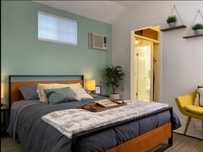 121 N Belmont St, Unit 1-2 in Glendale, CA - Foto de edificio - Building Photo