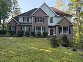10 Dunnwoody Ct in Arden, NC - Building Photo