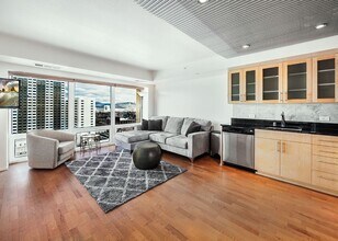 255 N Sierra St in Reno, NV - Building Photo - Building Photo