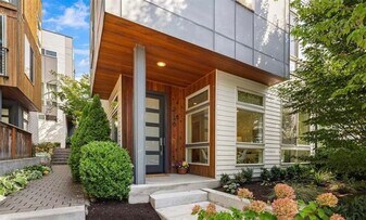 3246 14th Ave W in Seattle, WA - Building Photo