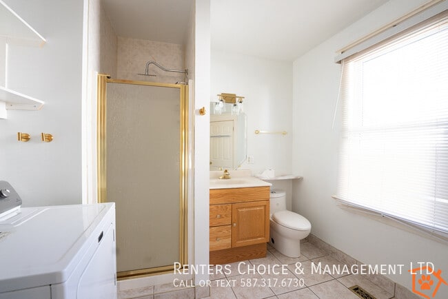 149-148 8 St SE in Medicine Hat, AB - Building Photo - Building Photo