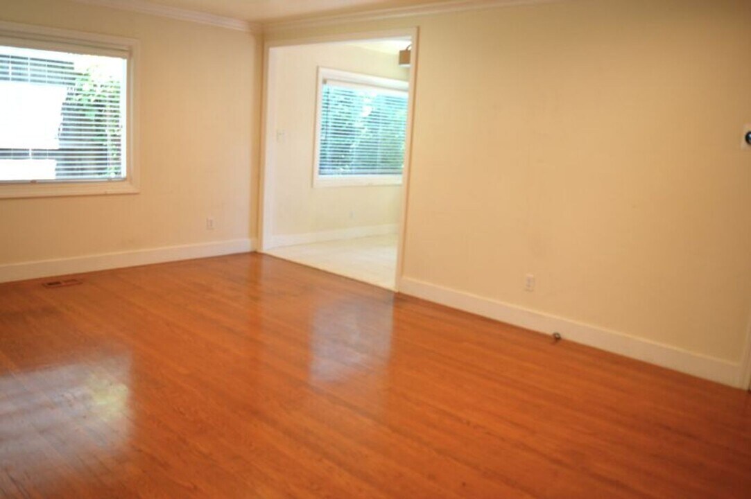 38 Forbes Ave in San Rafael, CA - Building Photo