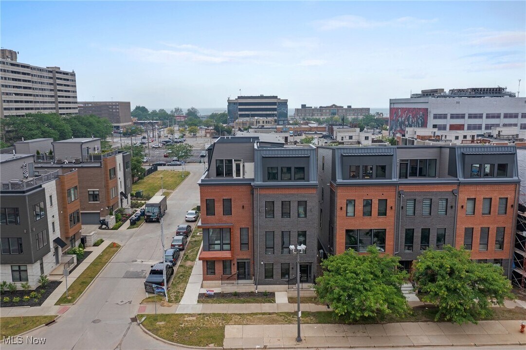 1411 Superior Ave in Cleveland, OH - Building Photo