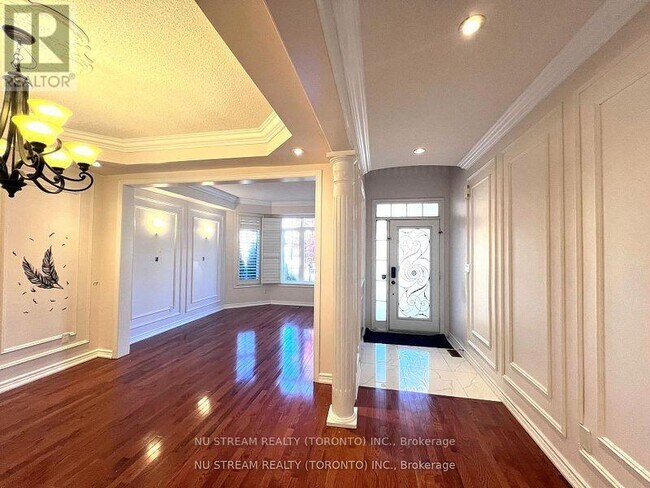 5 Victoria Wood Ave in Markham, ON - Building Photo - Building Photo