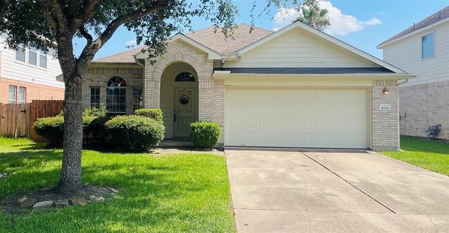 property at 3022 Texas Trail Ln