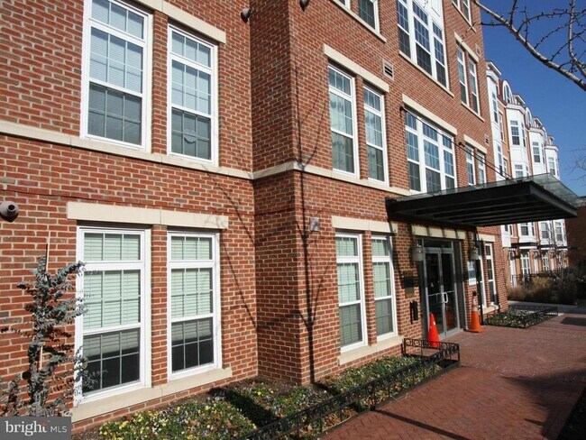 property at 1451 Belmont St NW