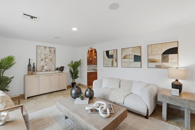 6302 E Cochise Rd in Paradise Valley, AZ - Building Photo - Building Photo