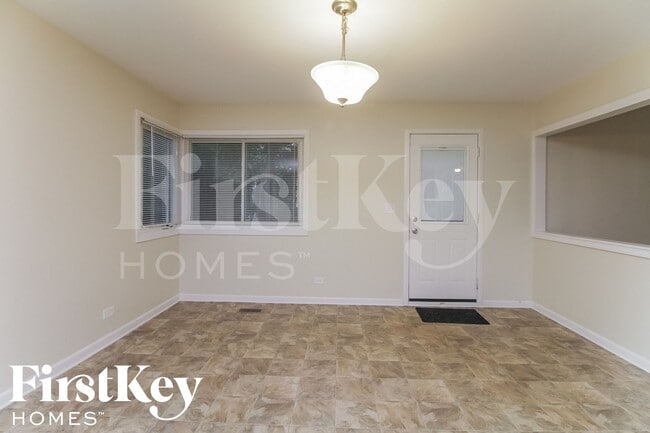 125 S Orchard Dr in Bolingbrook, IL - Building Photo - Building Photo