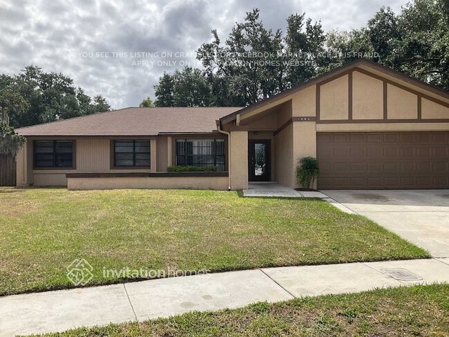 property at 1403 Live Oak Ct