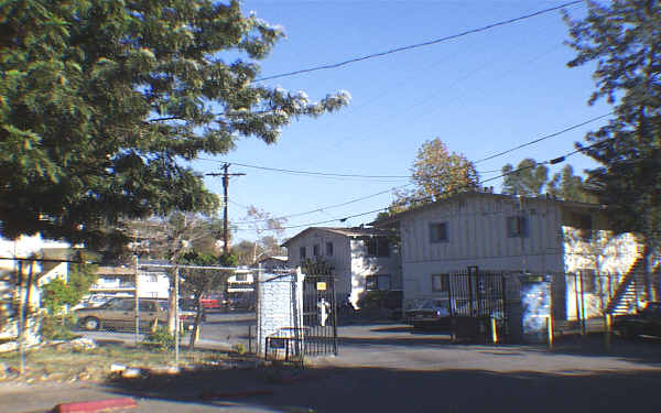 Highland Village Apartments in Los Angeles, CA - Building Photo - Building Photo