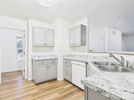 1773 Dallas Dr in North Pole, AK - Building Photo