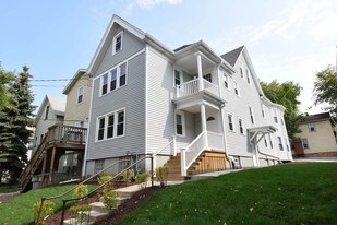 1744 Arlington N Pl in Milwaukee, WI - Building Photo