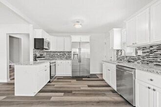 3405 Somme Ave in Norfolk, VA - Building Photo - Building Photo