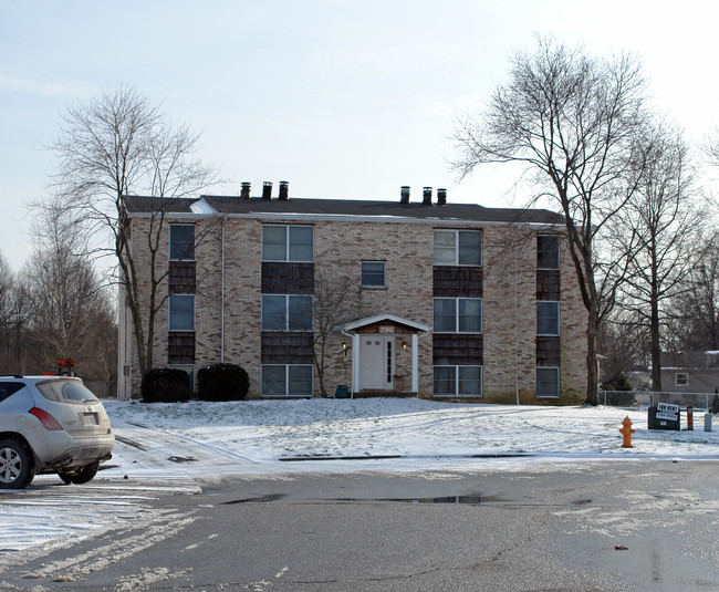 7385 Bonnie Pl in Youngstown, OH - Building Photo - Building Photo