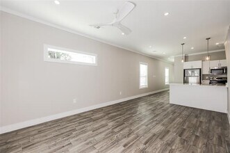 1244 Lonsdale Ave in Dallas, TX - Building Photo - Building Photo