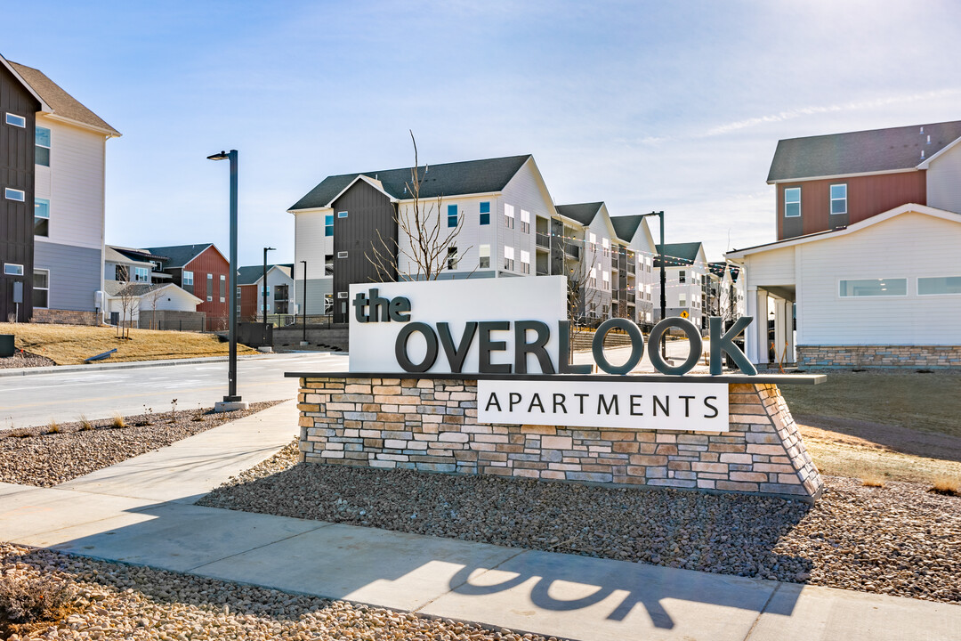 The Overlook Apartments in Johnstown, CO - Foto de edificio