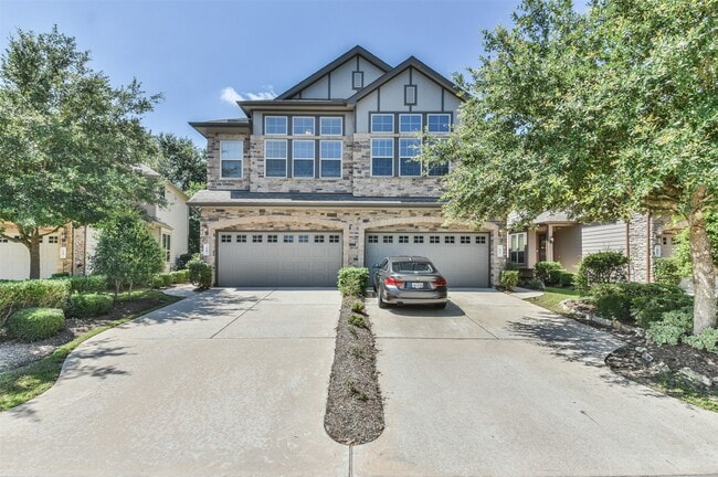 property at 19 Aventura Pl