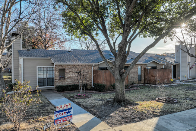 Shadowood Trail Condominiums in Colleyville, TX - Building Photo - Building Photo