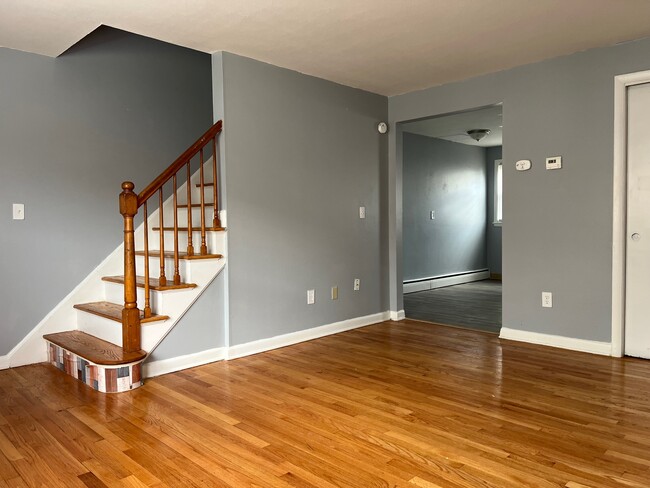 4 Saint Regis St