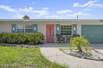 2005 Plumosa Way in Indialantic, FL - Building Photo - Building Photo