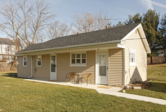 Walled Lake Forest Apartments in Walled Lake, MI - Building Photo - Building Photo