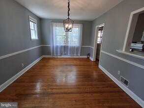 3906 Rosecrest Ave in Baltimore, MD - Building Photo - Building Photo