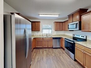 14411 Alistar Manor Dr in Wimauma, FL - Building Photo - Building Photo
