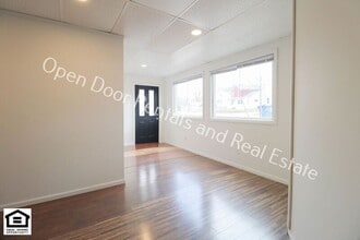 17425 IN-37 in Harlan, IN - Foto de edificio - Building Photo