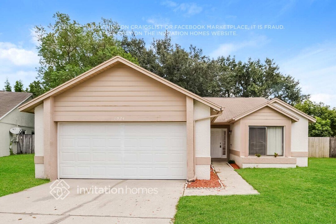1024 Burnett St in Oviedo, FL - Building Photo