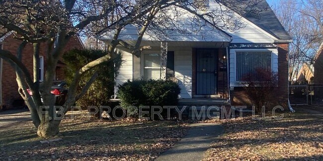 property at 19447 Huntington Rd