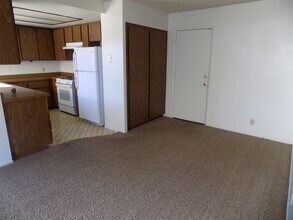 1350 Cavalier Ln in San Luis Obispo, CA - Building Photo - Building Photo