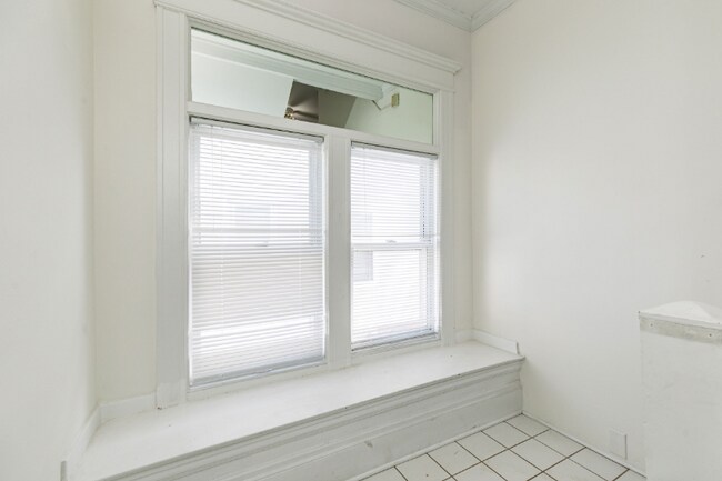 1108 Madison St in Syracuse, NY - Building Photo - Building Photo