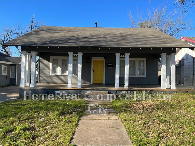 1945 W Park Pl in Oklahoma City, OK - Building Photo