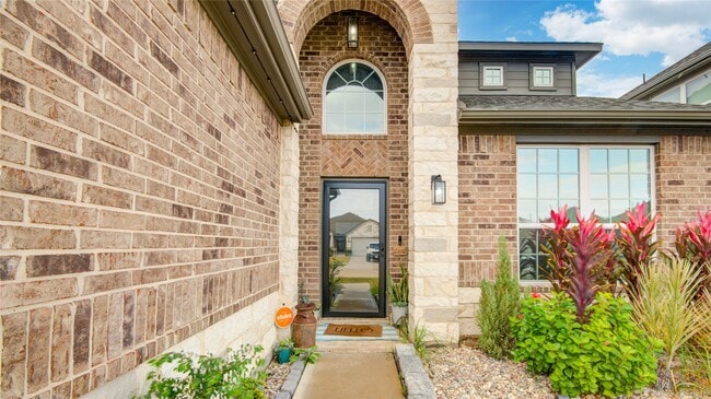 5312 Latigo Ct in Alvin, TX - Building Photo - Building Photo