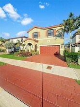 10149 W 35th Ln in Hialeah, FL - Building Photo - Building Photo