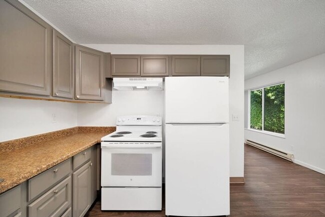 5977 N Fessenden St in Portland, OR - Building Photo - Building Photo