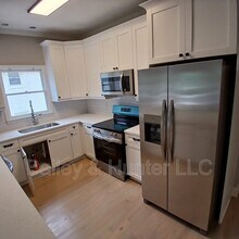 573 Lawton St SW in Atlanta, GA - Building Photo - Building Photo