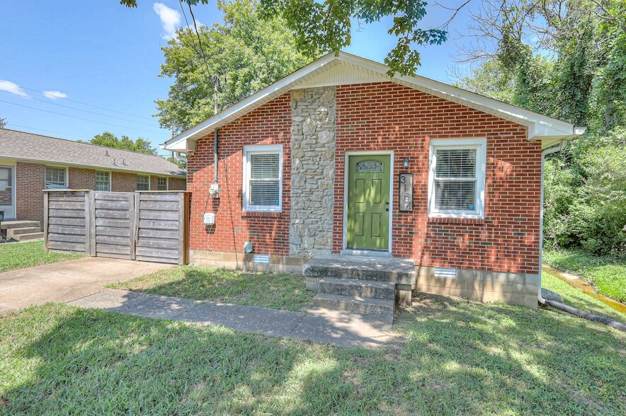 3104 Greggwood Dr in Nashville, TN - Building Photo
