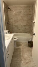 10411 N Kendall Dr in Miami, FL - Building Photo - Building Photo
