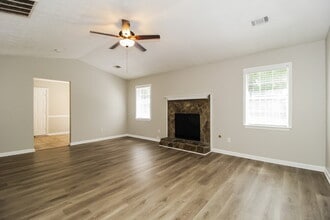 61 Eva Dr in Hampton, GA - Building Photo - Building Photo