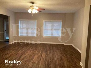 8202 Rockbridge Rd in Arlington, TN - Building Photo - Building Photo