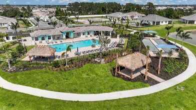 636 Ibiza Lp in Venice, FL - Building Photo - Building Photo