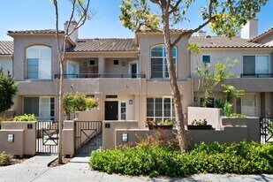 7 Windchime in Aliso Viejo, CA - Building Photo
