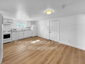 1912 S Owyhee St in Boise, ID - Building Photo - Building Photo